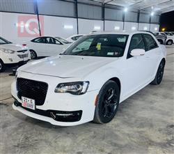 کرایسلەر 300